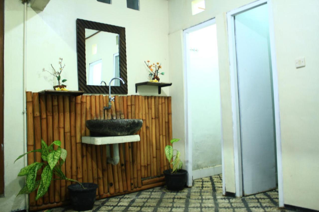 Bali Green Hostel Семиньяк Экстерьер фото
